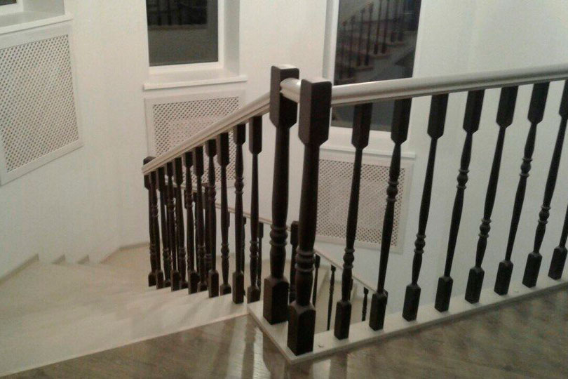 Перила лестницы фото